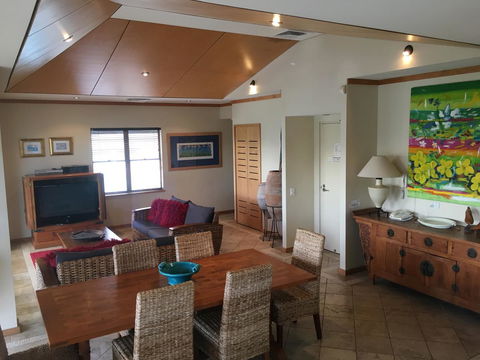 Bella Casa Noosa - Hotel Accommodation 40