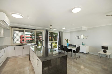 Mariners North Holiday Apartments - Hotel Accommodation 29