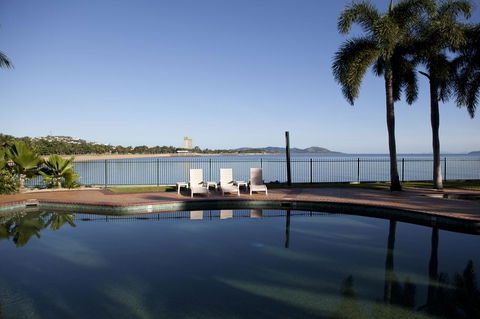 Mariners North Holiday Apartments - Hotel Accommodation 12