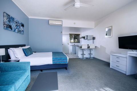 The Beach Motel Hervey Bay - Hotel Accommodation 9