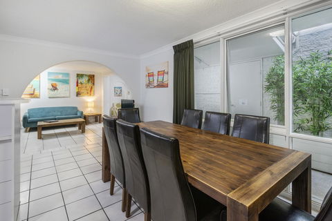 The Beach Motel Hervey Bay - Hotel Accommodation 22