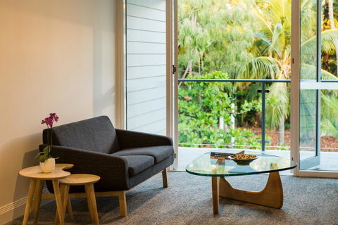 Heart Hotel And Gallery Whitsundays - Hotel Accommodation 15