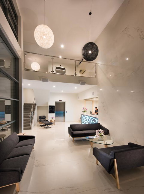 Heart Hotel And Gallery Whitsundays - Hotel Accommodation 7