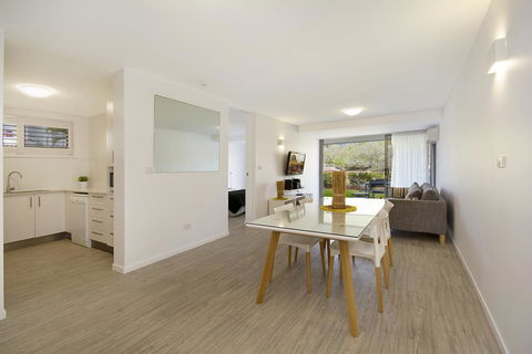 Jacaranda Noosa - Hotel Accommodation 12