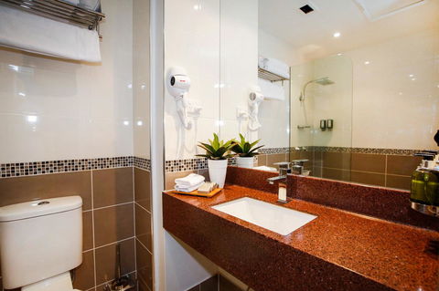 Madison Plaza Townsville - Hotel Accommodation 12