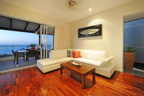 Whitsunday Reflections - Hotel Accommodation 32