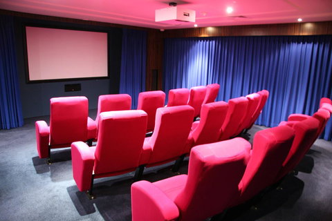 Mantra Towers Of Chevron - Hotel Accommodation 2