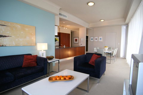 Mantra Towers Of Chevron - Hotel Accommodation 17