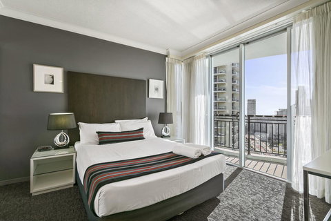 Mantra Towers Of Chevron - Hotel Accommodation 22