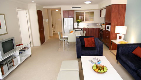 Mantra Towers Of Chevron - Hotel Accommodation 15