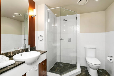 Mantra Towers Of Chevron - Hotel Accommodation 18