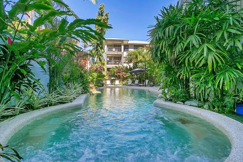 Sea Point On Trinity Beach - Hotel Accommodation 0