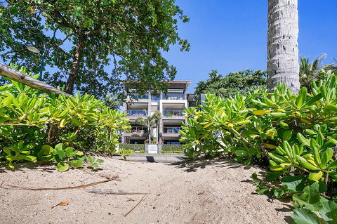 Sea Point On Trinity Beach - Hotel Accommodation 9