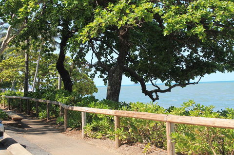 Sea Point On Trinity Beach - Hotel Accommodation 4