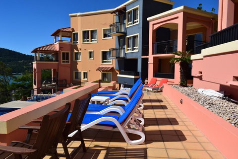 Martinique Whitsunday Resort - Hotel Accommodation 9