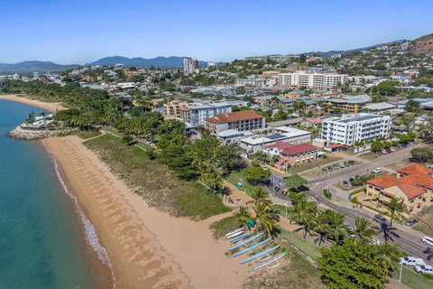 Madison Ocean Breeze Apartments - Hotel Accommodation 4