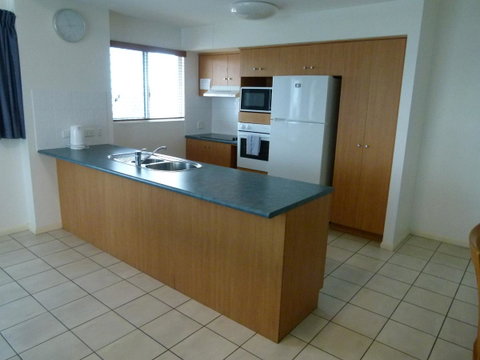 Madison Ocean Breeze Apartments - Hotel Accommodation 24