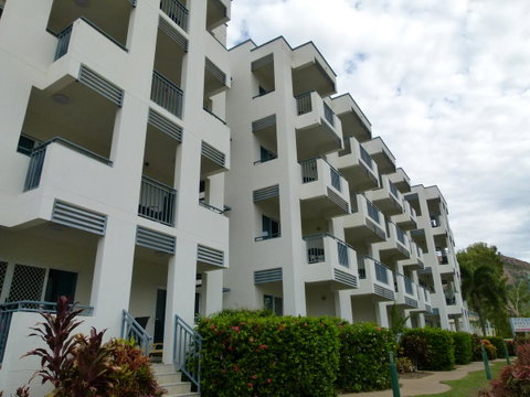 Madison Ocean Breeze Apartments - Hotel Accommodation 7
