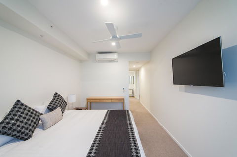 Empire Apartment Hotel Rockhampton - Hotel Accommodation 0