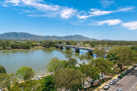 Empire Apartment Hotel Rockhampton - Hotel Accommodation 36