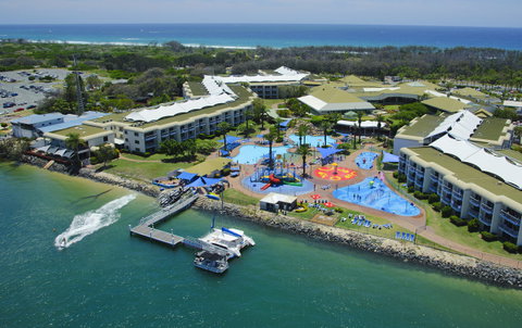 Sea World Resort - Hotel Accommodation 0