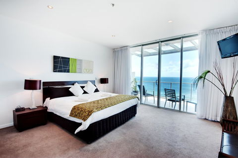 Reflections Tower Two - Hotel Accommodation 30