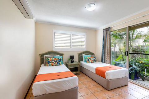 Sunlit Waters Studio Apartments - Hotel Accommodation 37