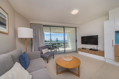 Salt Yeppoon - Hotel Accommodation 1