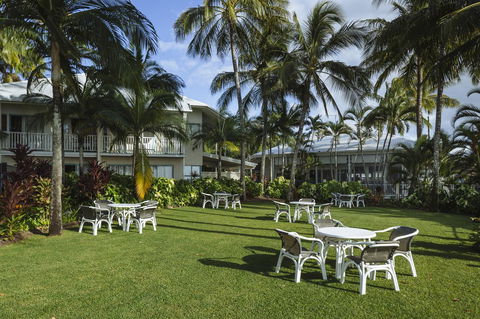 Coral Sands Beachfront Resort - Hotel Accommodation 10