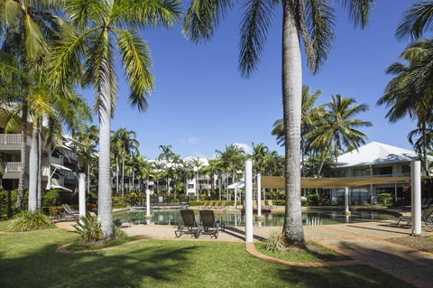 Coral Sands Beachfront Resort - Hotel Accommodation 13