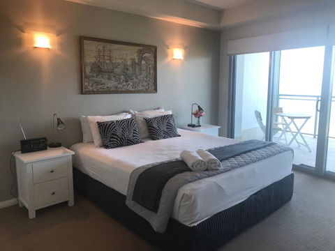 Proximity Waterfront Apartments - Hotel Accommodation 9