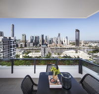 Arise Ivy  Eve Apartments - Hotel Accommodation