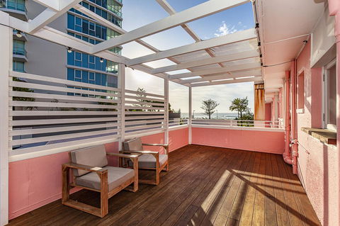 The Pink Hotel Coolangatta - Hotel Accommodation 30