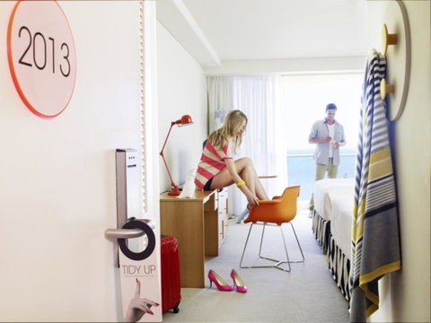 QT Gold Coast - Hotel Accommodation 38