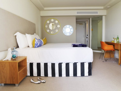 QT Gold Coast - Hotel Accommodation 3