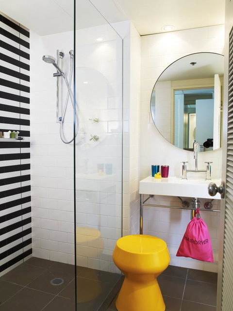 QT Gold Coast - Hotel Accommodation 6