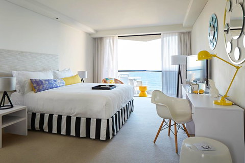QT Gold Coast - Hotel Accommodation 4