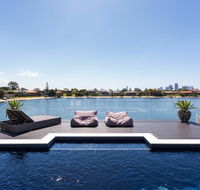 Rumrunner Resort - Hotel Accommodation