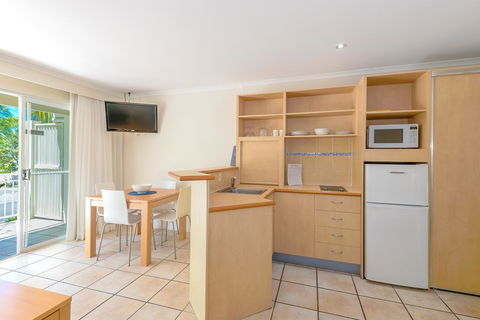 At The Sound Noosa Motel - Hotel Accommodation 26