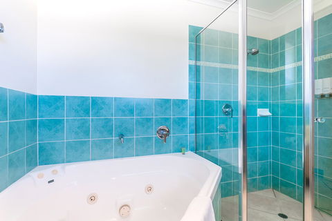 At The Sound Noosa Motel - Hotel Accommodation 36