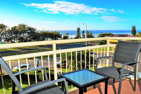 Seacrest Beachfront Apartments Surfers Paradise - Hotel Accommodation 36