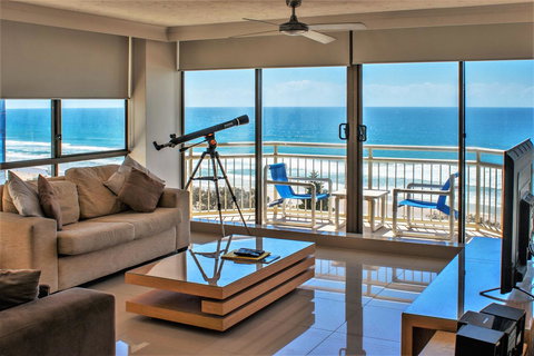 Seacrest Beachfront Apartments Surfers Paradise - Hotel Accommodation 30