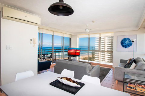 Seacrest Beachfront Apartments Surfers Paradise - Hotel Accommodation 21