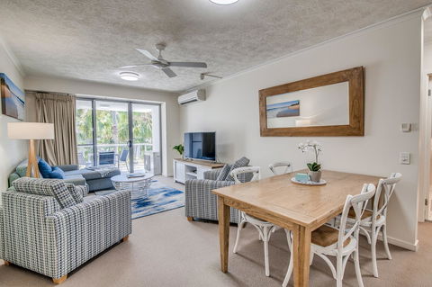 Coolum At The Beach - Hotel Accommodation 20