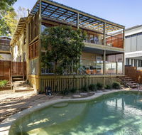 Noosa Beachhouse - Hotel Accommodation