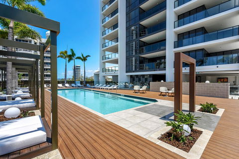 Qube Broadbeach Ocean View Apartments - Hotel Accommodation 10