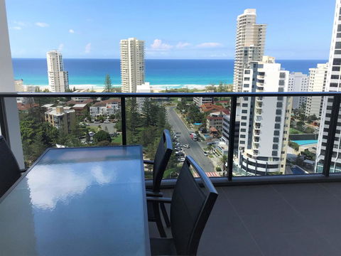 Qube Broadbeach Ocean View Apartments - Hotel Accommodation 28