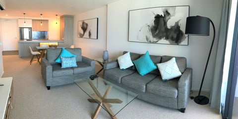 Qube Broadbeach Ocean View Apartments - Hotel Accommodation 29