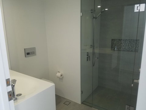 Golden Sands On The Beach - Absolute Beachfront Apartments - Hotel Accommodation 10