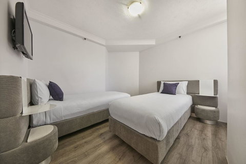 Novotel Surfers Paradise - Hotel Accommodation 23